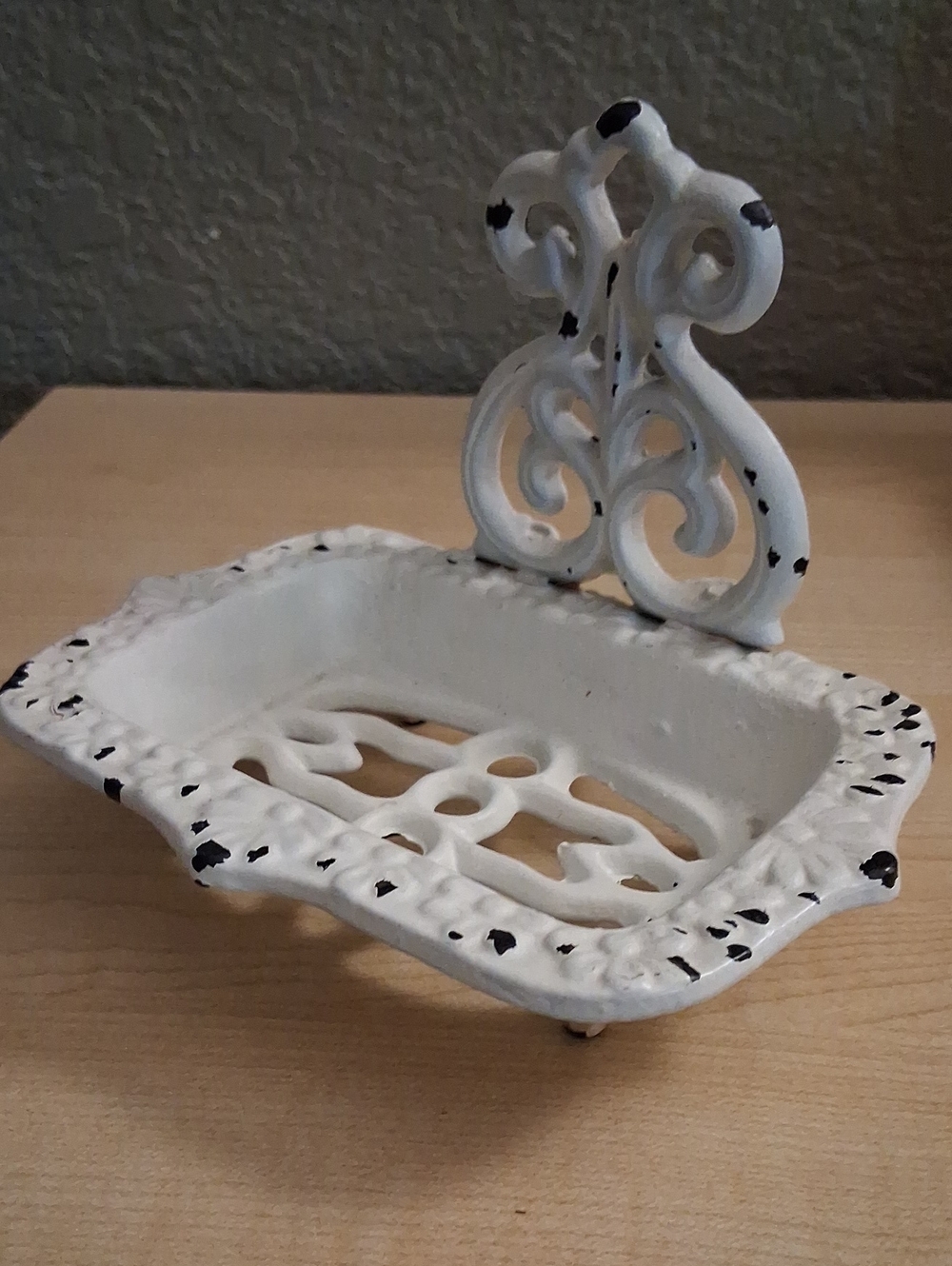 Cast Iron Pedastal Soap Dish Distressed